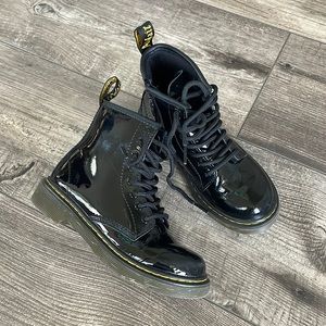 Girls dr martens